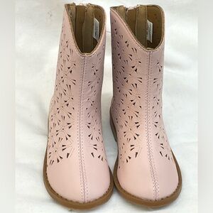 NEW!!! BMcityBM Laser Cut Boots baby girl sz 7